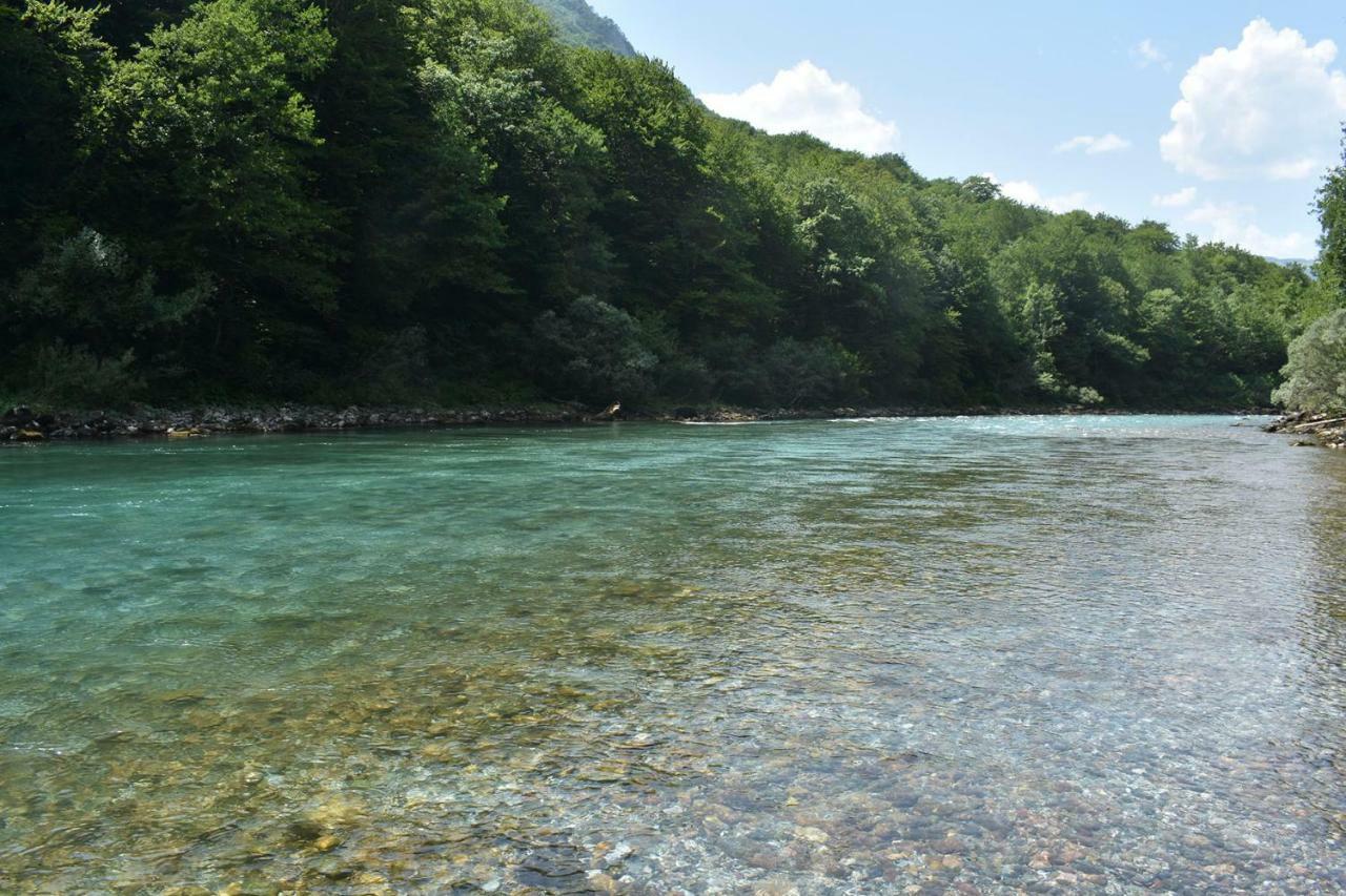 Tara Inn Resort Bastasi Экстерьер фото